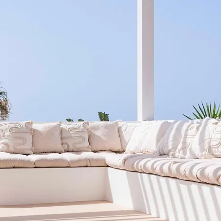 La Pura Vida San Diego - Luxury With Wonderful Sea View - Direct Walking Access To Beach! 5 Min From Sotogrande Villa