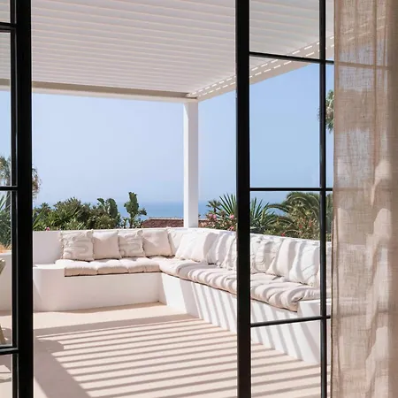 La Pura Vida San Diego - Luxury With Wonderful Sea View - Direct Walking Access To Beach! 5 Min From Sotogrande Villa *