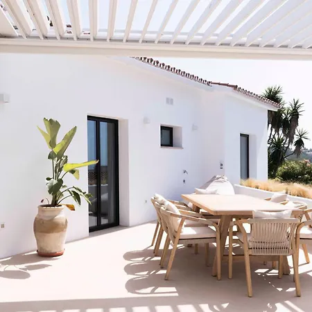 La Pura Vida San Diego - Luxury With Wonderful Sea View - Direct Walking Access To Beach! 5 Min From Sotogrande Villa