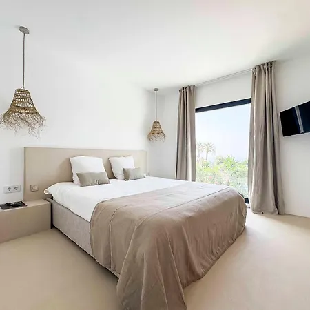 Villa La Pura Vida San Diego - Luxury With Wonderful Sea View - Direct Walking Access To Beach! 5 Min From Sotogrande San Roque (Andalucia)
